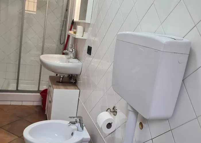 Roma Guest Houses *